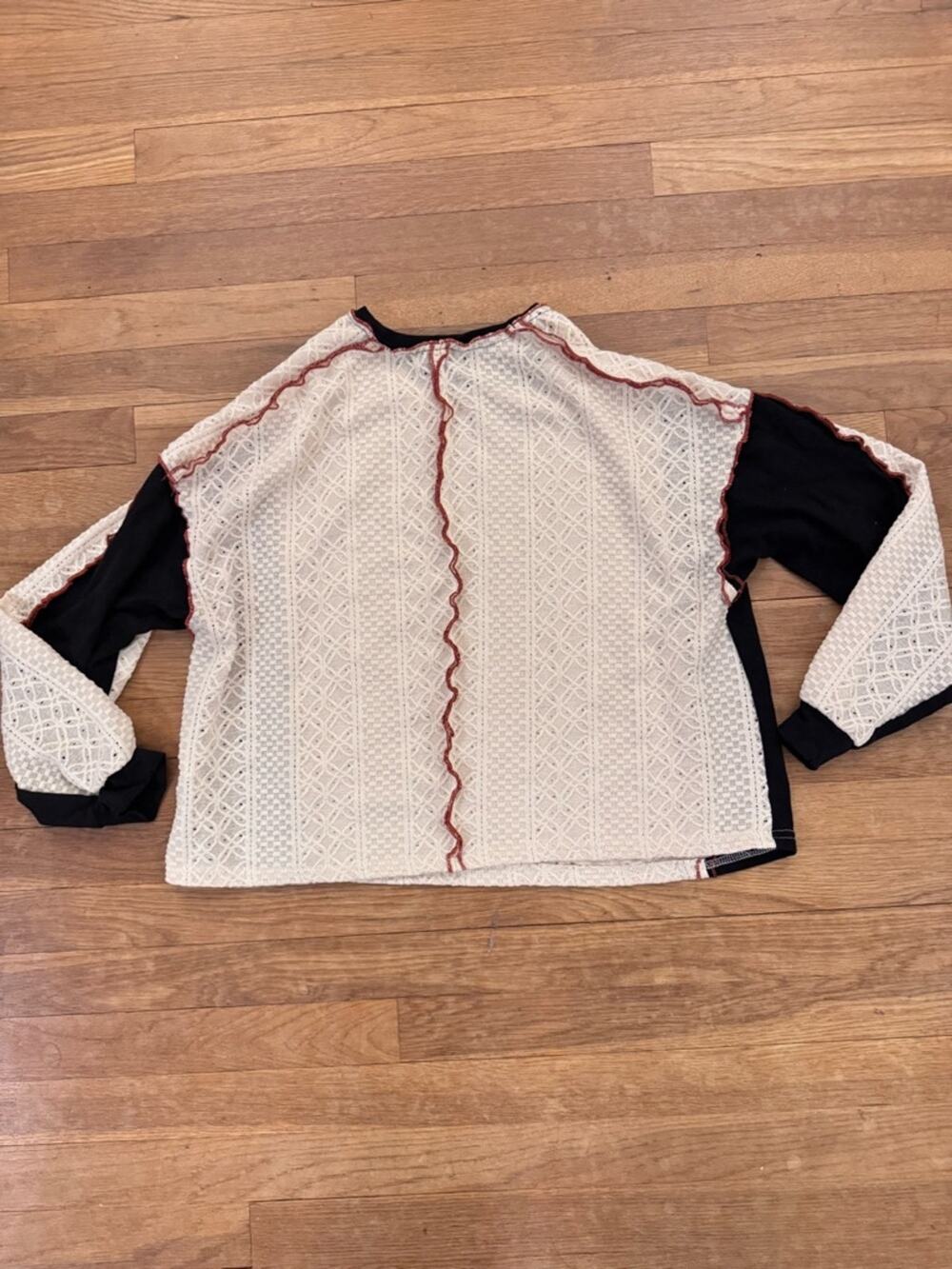 Women's Black White Lace Patchwork Long Sleeve Top - Size XL
 b37